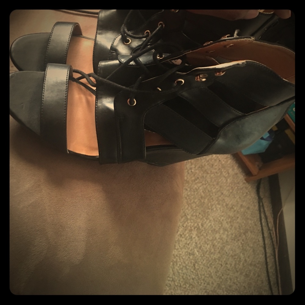 Wedge shoes